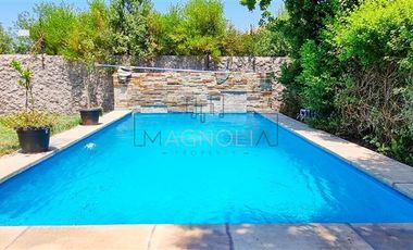 Casa en venta de 4 dorm. en Colina