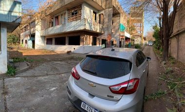 Excelente Galpón De 3200m2, Zona Industrial Neta. La Tablada