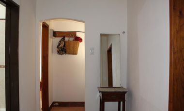 Casa de 3 AMBIENTES ubicada a 500 metros de la Avenida Tomás Espora.