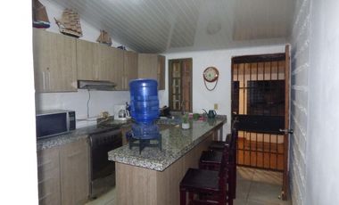 ALQUILER CASA AMOBLADA NUEVA GORGONA