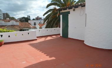 VENTA DE HERMOSA CASA DE ESTILO EN MIRAMAR