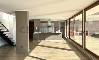 Exclusivo Dúplex con vistas panorámicas al lago y terrazas en doble altura