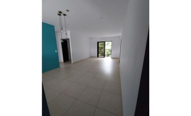 SE VENDE APARTAMENTO EN CLAYTON