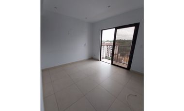 SE VENDE APARTAMENTO EN CLAYTON