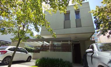 Casa en venta en Quilmes Este