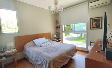 Casa en venta en Quilmes Este