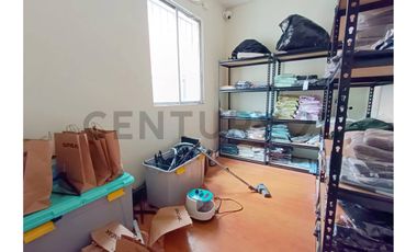 ARRIENDO CASA COMERCIAL - METRO LOS LEONES