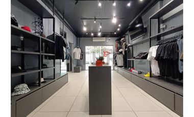 ARRIENDO CASA COMERCIAL - METRO LOS LEONES