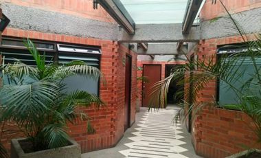 edificio en venta en avenida pradilla. Cod V1368