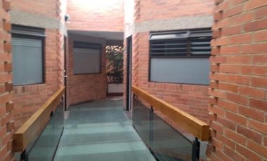 edificio en venta en avenida pradilla. Cod V1368