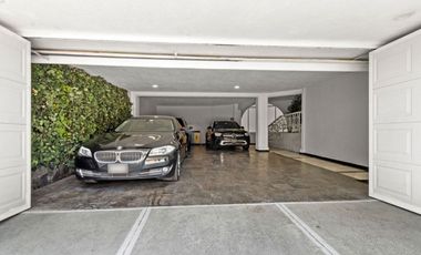 LOMAS DE LAS PALMAS ESPECTACULAR RESIDENCIA UNICA EN VENTA