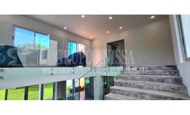 Se Vende Espectacular Casa de Playa en Coronado!