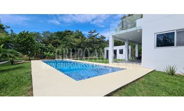 Se Vende Espectacular Casa de Playa en Coronado!