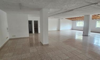 local en arriendo en urbanización la pereira rionegro.. Cod A214913