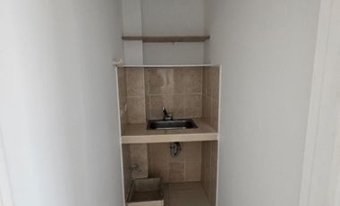 local en arriendo en urbanización la pereira rionegro.. Cod A214913