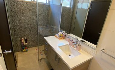 Casa en Venta en La Urb. Portovita, Via La Costa