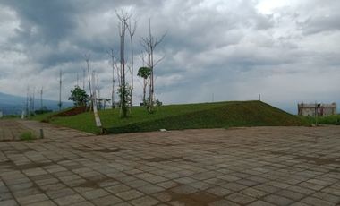 Hunian Konsep villa di Landungsari, Malang