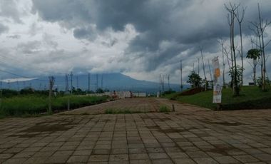 Hunian Konsep villa di Landungsari, Malang