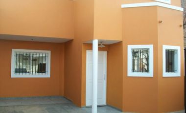 LUIS GUILLON : DEPARTAMENTO CON COCHERA Y PATIO, VENTA INDIVIDUAL O EN BLOQUE ( 2 DPTOS)