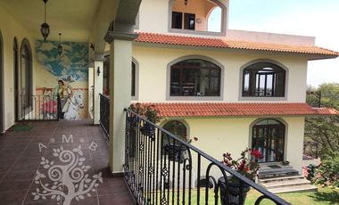 FINCA EN VENTA  AMUEBLADA A TODO LUJO!