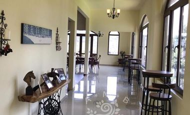 FINCA EN VENTA  AMUEBLADA A TODO LUJO!