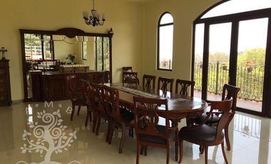 FINCA EN VENTA  AMUEBLADA A TODO LUJO!