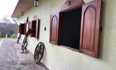 FINCA EN VENTA  AMUEBLADA A TODO LUJO!