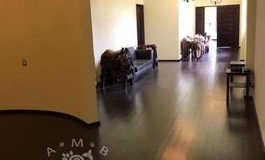 FINCA EN VENTA  AMUEBLADA A TODO LUJO!