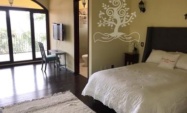 FINCA EN VENTA  AMUEBLADA A TODO LUJO!