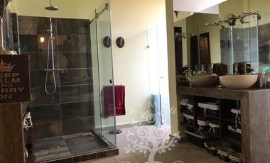 FINCA EN VENTA  AMUEBLADA A TODO LUJO!