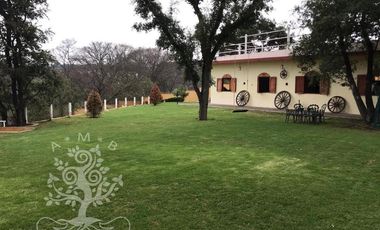 FINCA EN VENTA  AMUEBLADA A TODO LUJO!