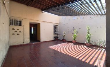 casa en venta en barrio blanco. Cod V15801