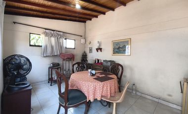 casa en venta en barrio blanco. Cod V15801