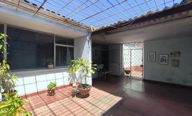 casa en venta en barrio blanco. Cod V15801