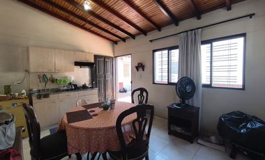 casa en venta en barrio blanco. Cod V15801