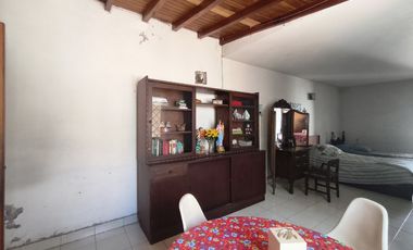 casa en venta en barrio blanco. Cod V15801