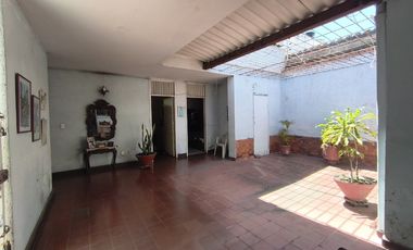 casa en venta en barrio blanco. Cod V15801