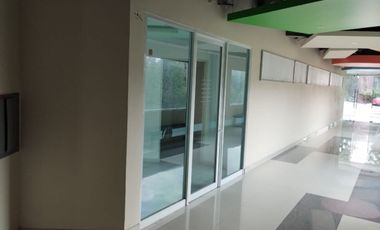 LOCAL COMERCIAL EN RENTA