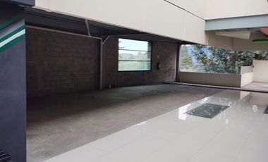 LOCAL COMERCIAL EN RENTA