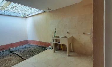 casa en arriendo en el limonar. Cod A124465