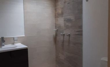 casa en arriendo en el limonar. Cod A124465