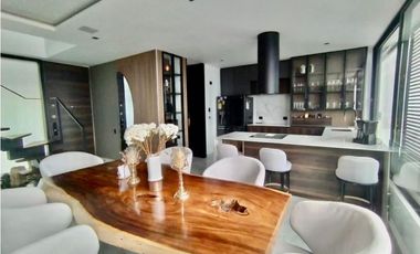 Penthouse para la Venta en El Poblado San Lucas