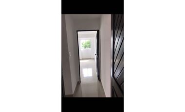 SE VENDE CASA INDEPENDIENTE 2 PISOS EN LOS ANDES