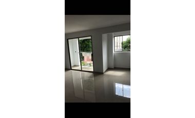 SE VENDE CASA INDEPENDIENTE 2 PISOS EN LOS ANDES