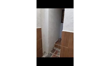 SE VENDE CASA INDEPENDIENTE 2 PISOS EN LOS ANDES