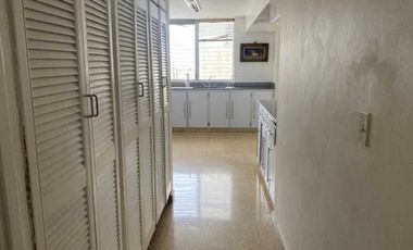 LOCAL VIA VENETTO FRENTE AL HOTEL PANAMA 65M2