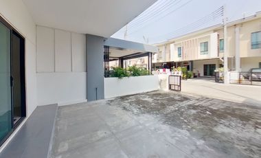 3 Bedroom House for sale at Lavallee Town 3