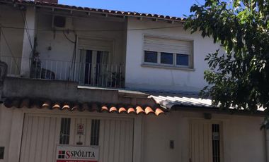 Duplex V.BALLESTER. B BALLESTER Y SAN LORENZO. DUPLEX 3 AMBIENTES, 2 DORMITORIOS, COCINA-COMEDOR, BAÑO , COCHERA Y PATIO