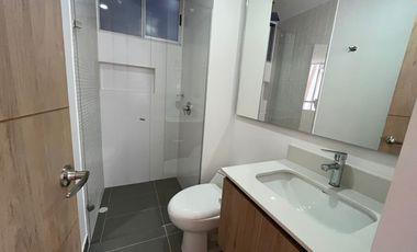 apartamento en arriendo en los colegios. Cod A510471