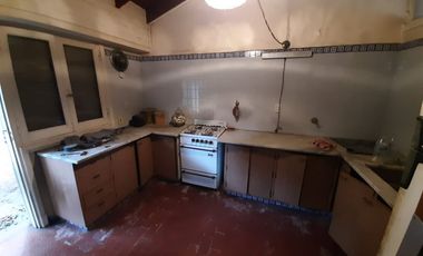 Casa en venta en Quilmes Centro
